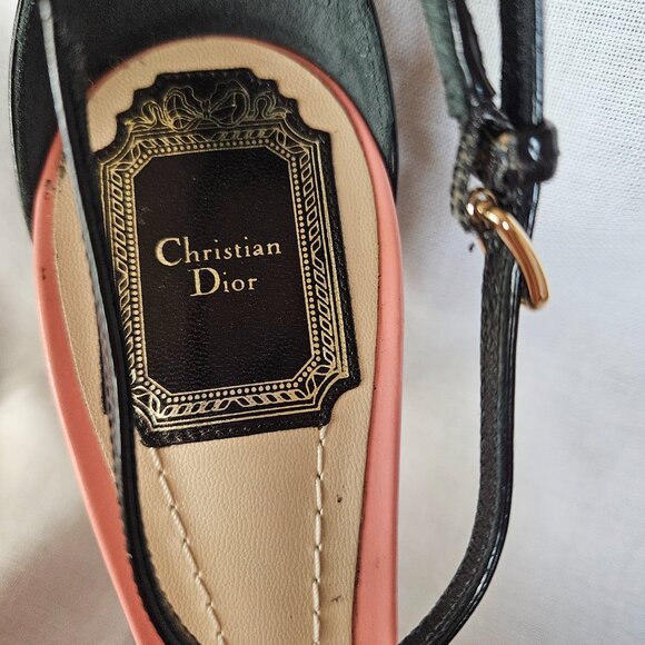 Elegant Pink and Black Heels with Open-Toe Design and Ankle Strap - Picture 3 of 5